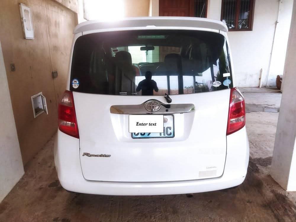A picture of Toyota Ractis