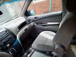 A picture of Awoof Awoof Toyota sienna LE engine and gear transmission is