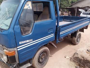 A picture of Toyota dyna 100 for sale in kogi state with good