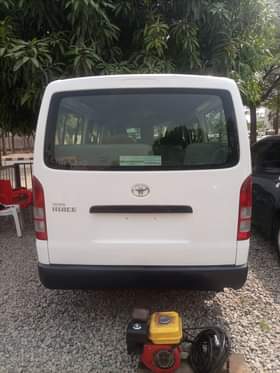 A picture of KTM CARS Direct Belgium Toyota hiace 2010 15.5m slightly negotiable