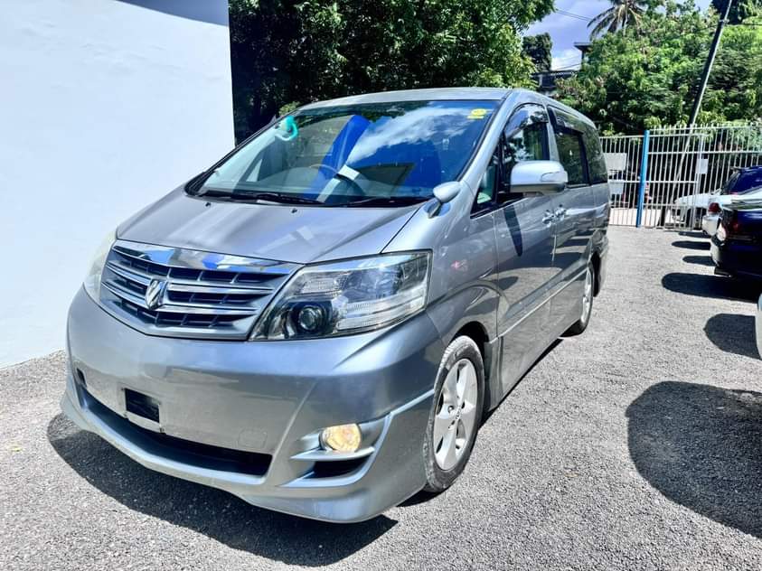 toyota alphard
