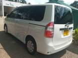 A picture of Toyota noa new