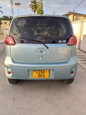 A picture of TOYOTA Porte