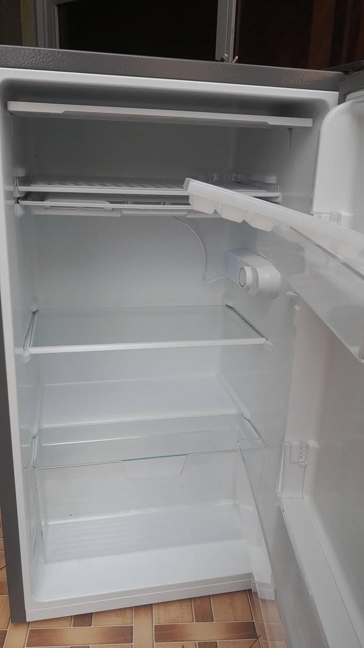 A picture of Hisense fridge