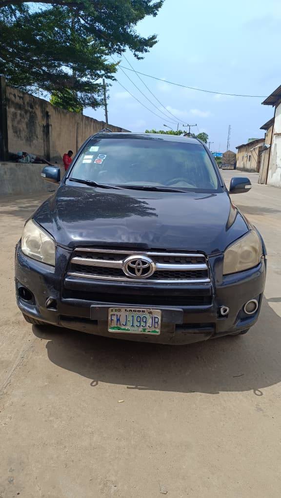 A picture of Complete Tokunbo Standard Pure First Body Toyota RAV4 4plugs 2008