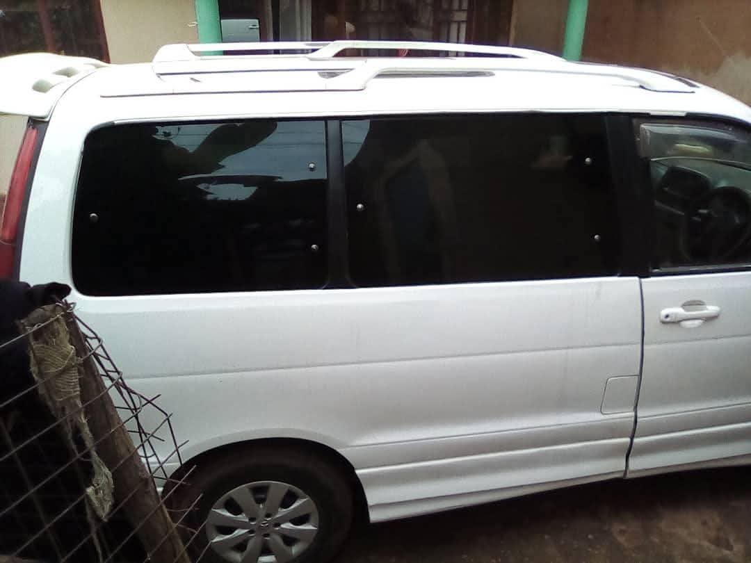 A picture of Toyota Noah