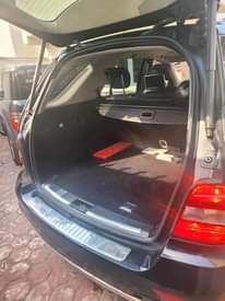 A picture of 2011 MERCEDES ML350