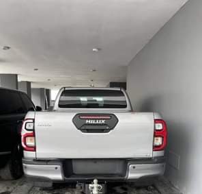 A picture of 2022 hilux automatic foreign used Very clean 39m Agent commission