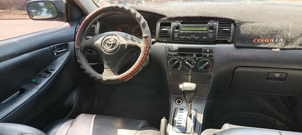 A picture of Toyota Corolla Obama 04