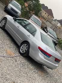 A picture of Clean 2005 Honda 1 850m