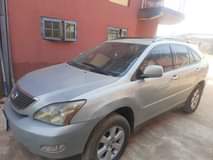 A picture of Lexus RX330