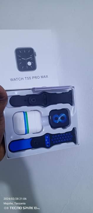 A picture of SMART WATCH