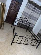 A picture of kitanda 5 6