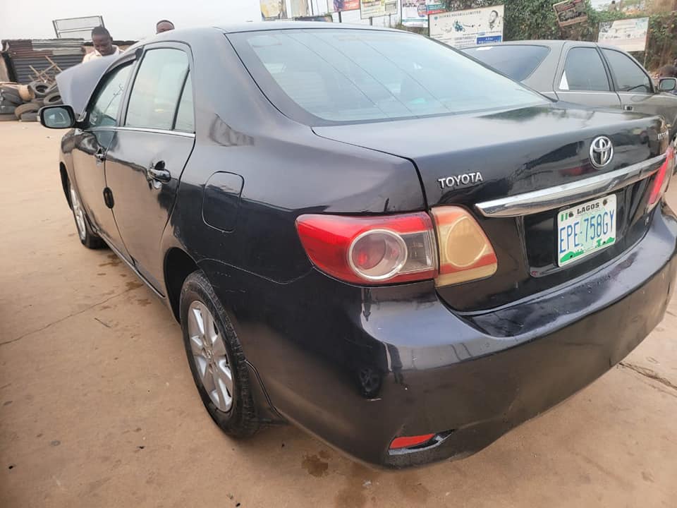 A picture of Toyota Corolla 010
