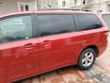 A picture of Clean TOYOTA SIENNA 2014 model 5m net price Neatly used