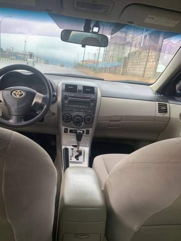 A picture of Distress alert 2012 13 Belgium standard Toyota Corolla S untampered