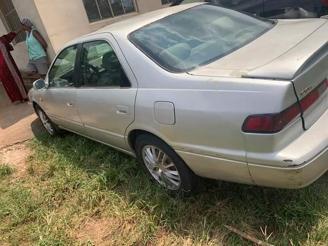 A picture of Pencil Camry