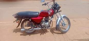 A picture of Bajaj boxer for sale 1.5M Call or Whatsapp 0756911039 or