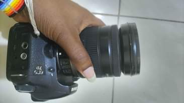 A picture of CANON 7D BODY WITH 2 BETTER CF CARD GB32 NA