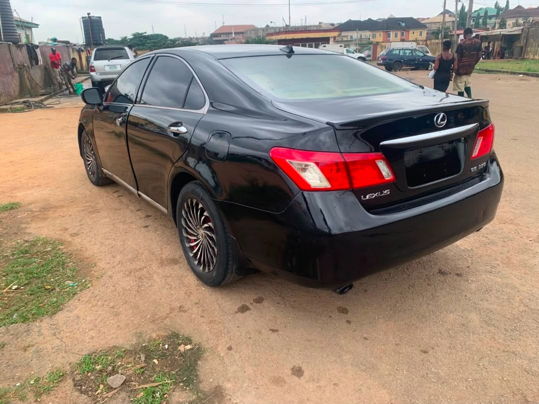 A picture of LEXUS ES 350 2008