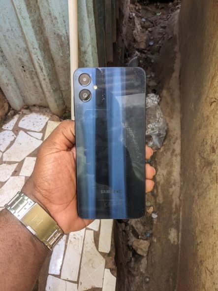 A picture of SAMSUNG A05