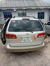 A picture of Clean Toyota Sienna Painted on first body XLE good engine