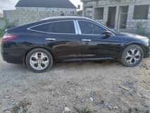 A picture of Brand Honda Model Cross tour Engine super sound Year 2011