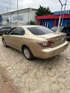 A picture of Brand lexus Model Es 300 Year 2004 TOKS STANDARD Registered