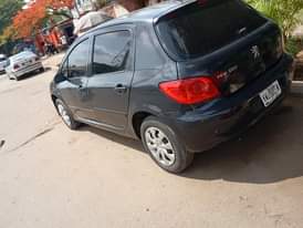 A picture of 2004 Peugeot 307 Manual transmission