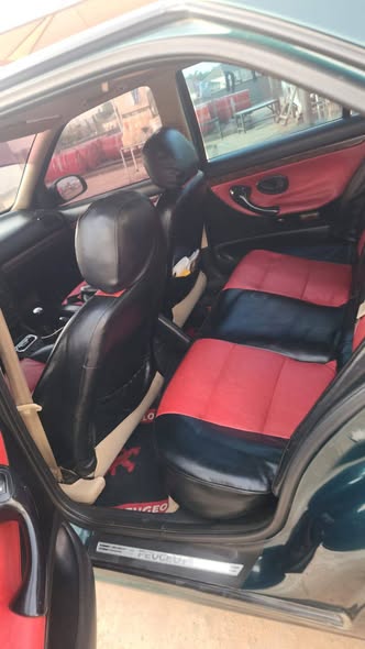 A picture of VERY CLEAN USED PEUGEOT 406 PRESTIGE