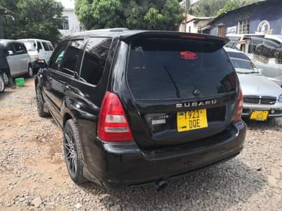 A picture of Subaru Forester SG5 9M ipo mwanza tajiri anashida