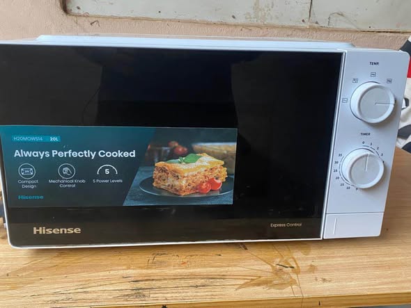A picture of Hisense microwave for sale 2month used