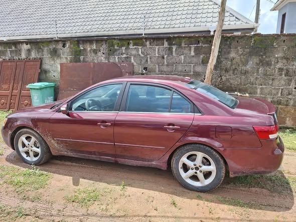 A picture of Hyundai Sonata gls 2008
