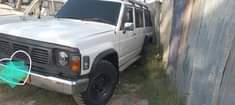 A picture of Nissan patrol kali sana injini td42 full ac full document