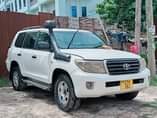 A picture of TOYOTA Landcruiser V8