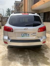 A picture of 2009 Hyundai Santa Fe