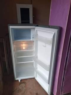 A picture of LG single door fridge on sale 850k