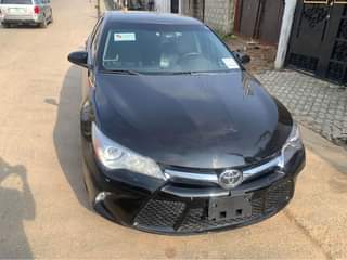 A picture of Toyota Camry SE 2017