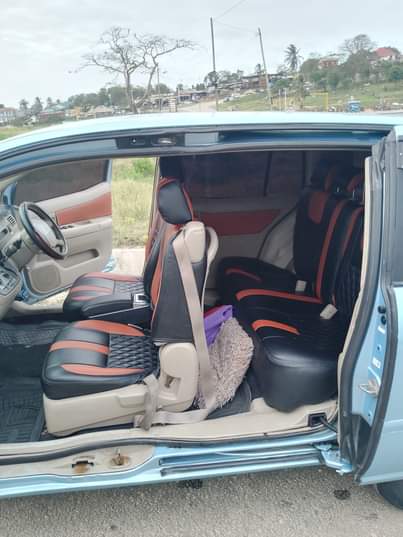 A picture of Toyota Raum Kalii