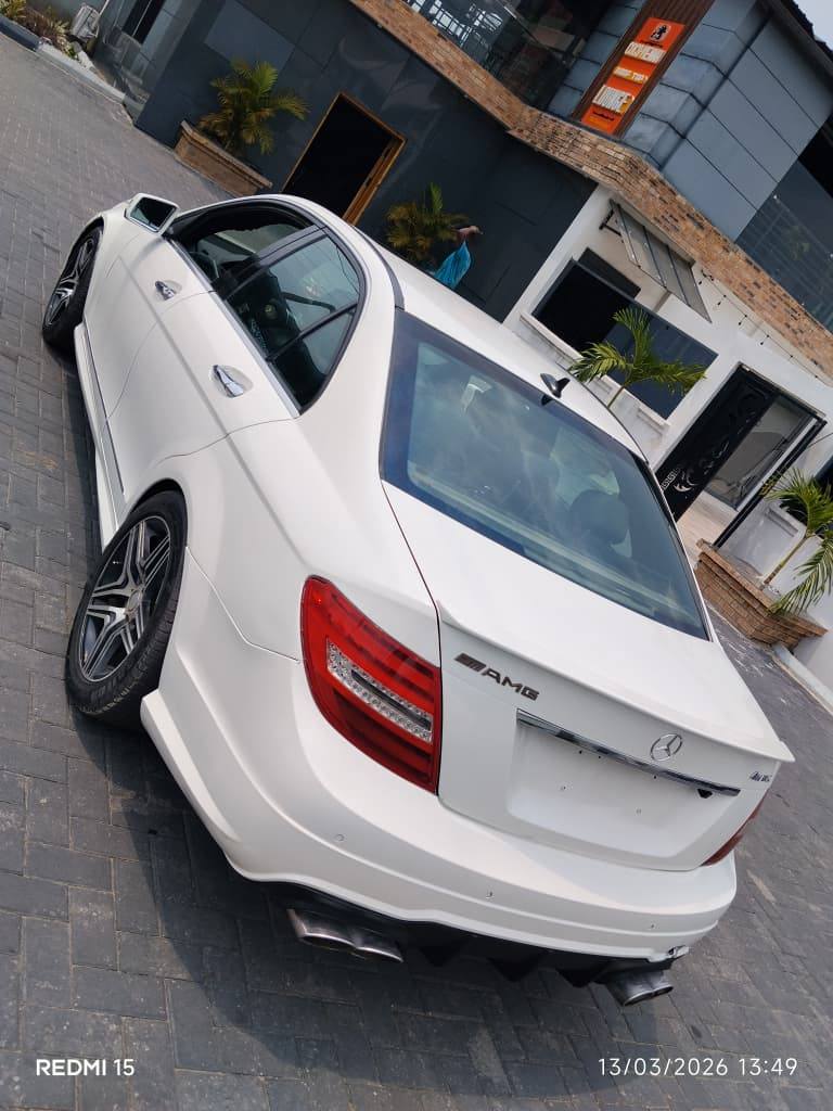 A picture of 2010 Mercedes Benz c class
