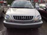 A picture of Tokunboh lexus rx300 2003 model Features leather interior 5 seater