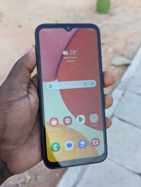 A picture of SAMSUNG A14 64gb bei 230 000 tu