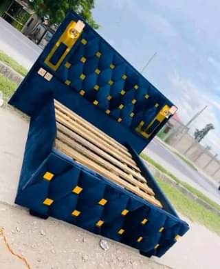 A picture of Tunauza sofa aina zote kwa bei nafuu kalibuni sana 0714231414