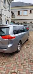 A picture of 2012 Toyota Sienna