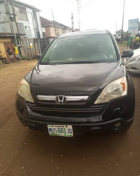 A picture of Clean 2009 Honda CR V buy and drives