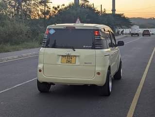 A picture of Toyota Sienta price 9.8M