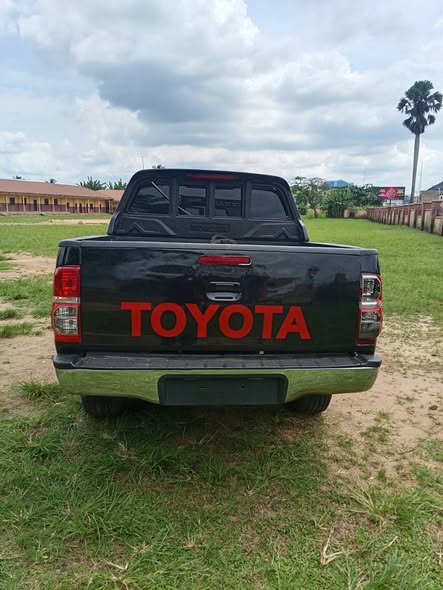 A picture of 2010 Toyota Hilux