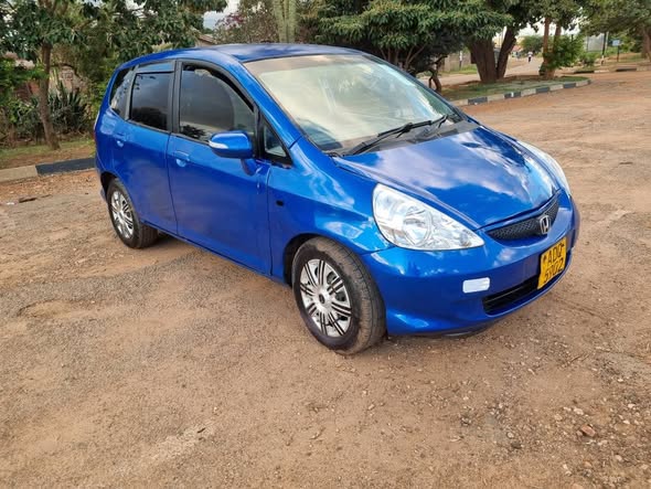 A picture of Honda fit oldshape Norton deals Negotiating