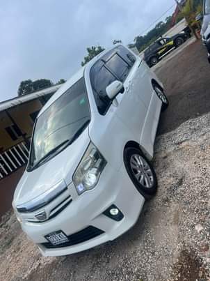 used toyota noah