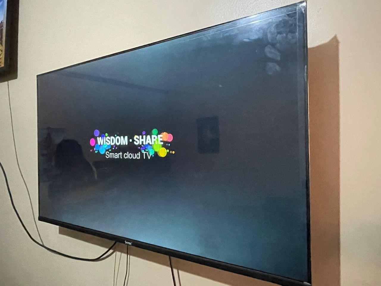 A picture of 43 SMARTEC SMART FLAT T V